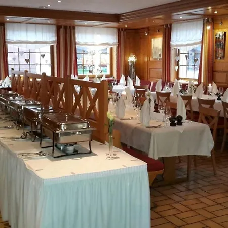 Quartier-restaurant Zum Hannes Hotel 3*